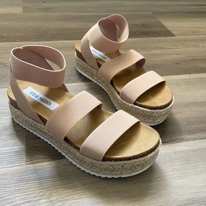 Blush Steve Madden Kimmie wedges *NWOT*
